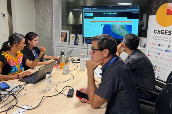 Researchers Marisol Monterrubio, Georgina Díez, and Josep de la Puente from BSC, together with ChEESE coordinator Arnau Folch.